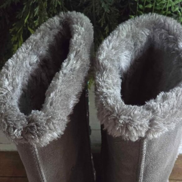 Size 9 Gray Jewel Faux Fur Shimmer Justice Boots - Picture 5 of 6